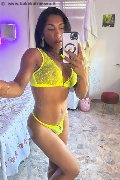 Olbia Transex Pocahontas Indianara 339 80 59 304 foto selfie 8