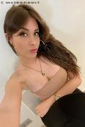 Roma Transex Safina 334 25 85 465 foto selfie 17
